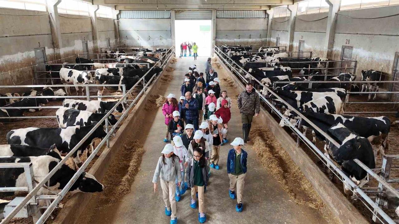 Afyonkarahisar'da Lider Çocuk Tarım Kampı Düzenlendi