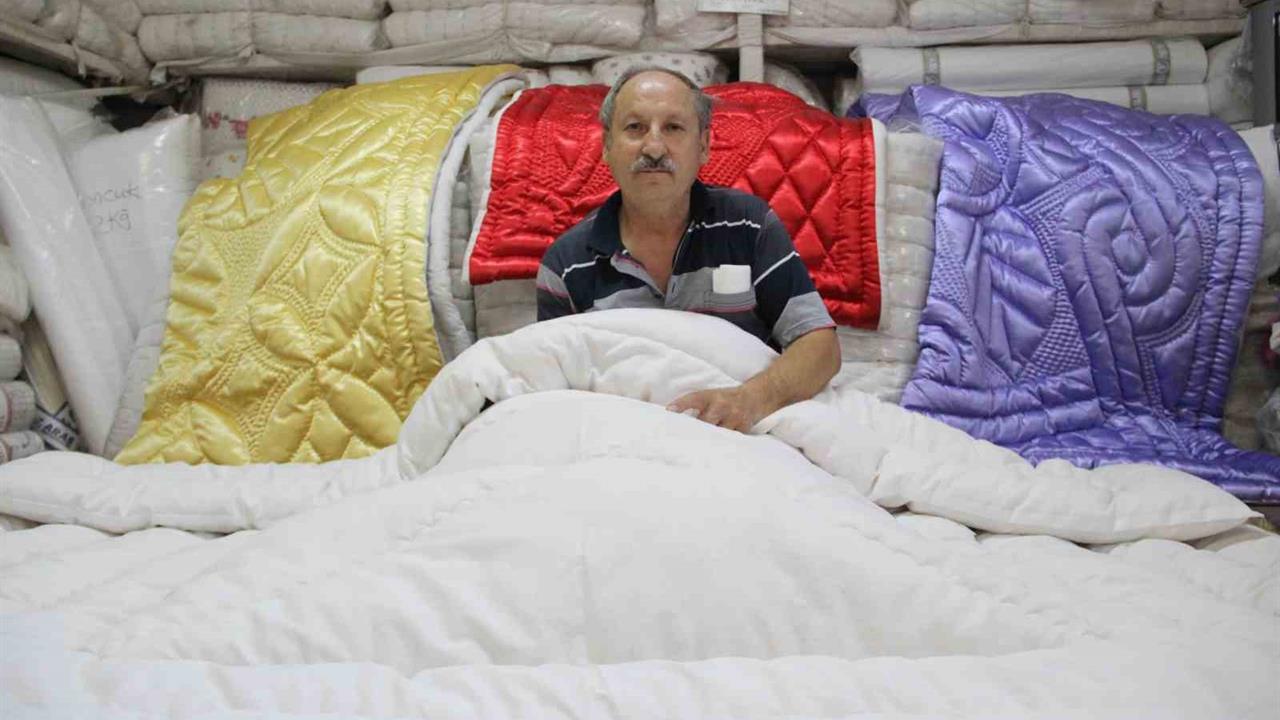 Çorum'da Yün Yataklara İlgi Arttı, Yorgancılar Randevu Sistemiyle Çalışıyor