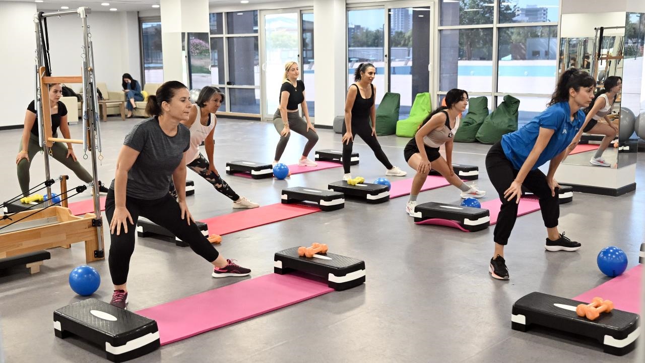 Mersin Büyükşehir’den Kadınlara Ücretsiz Pilates Desteği