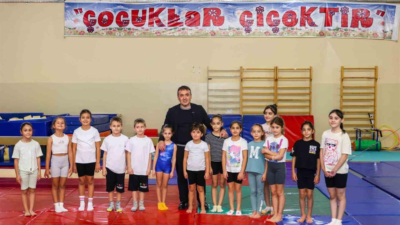 Bilecik’te Vali Sözer, Minik Jimnastikçileri Ziyaret Etti