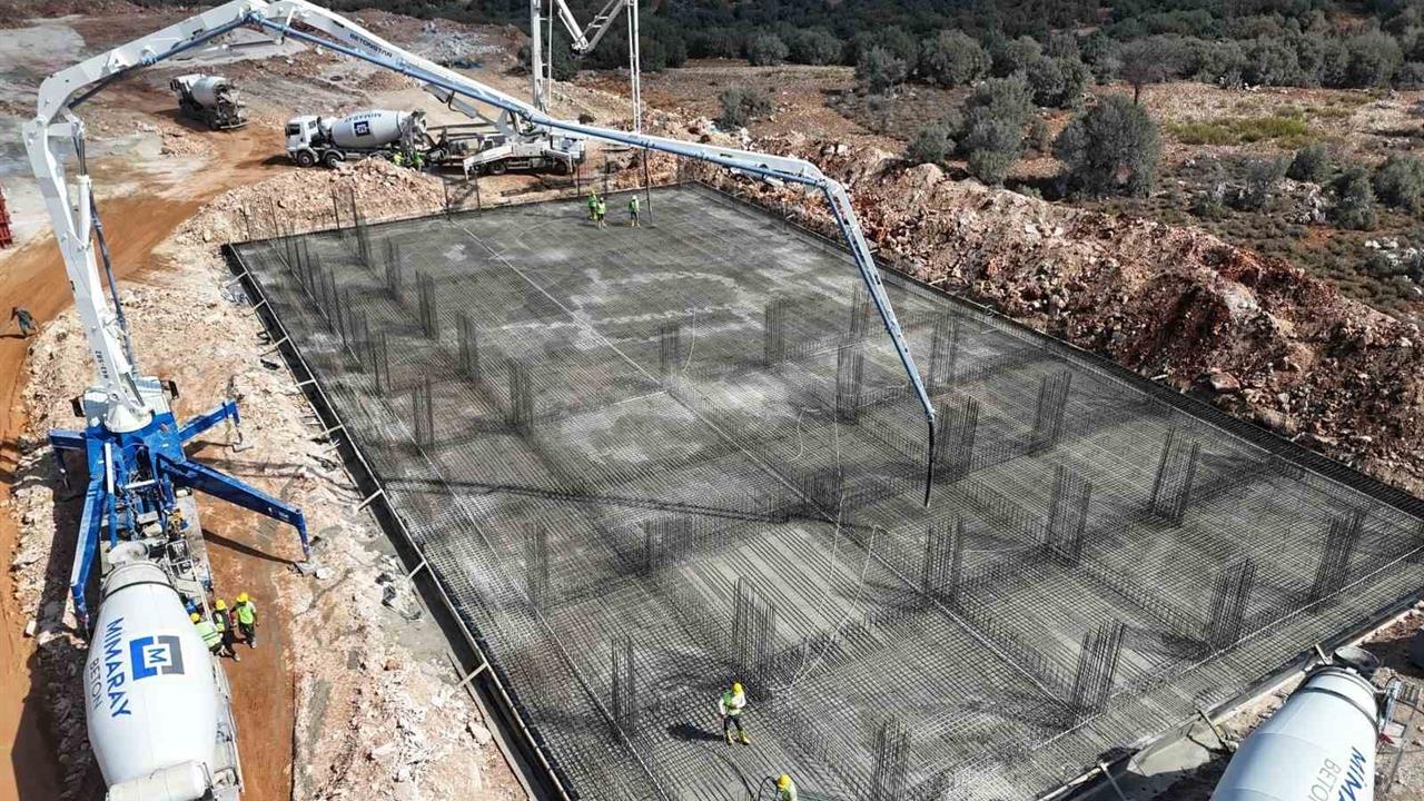 Yayladağı'nda Çok Amaçlı Salon İnşaatı Başladı