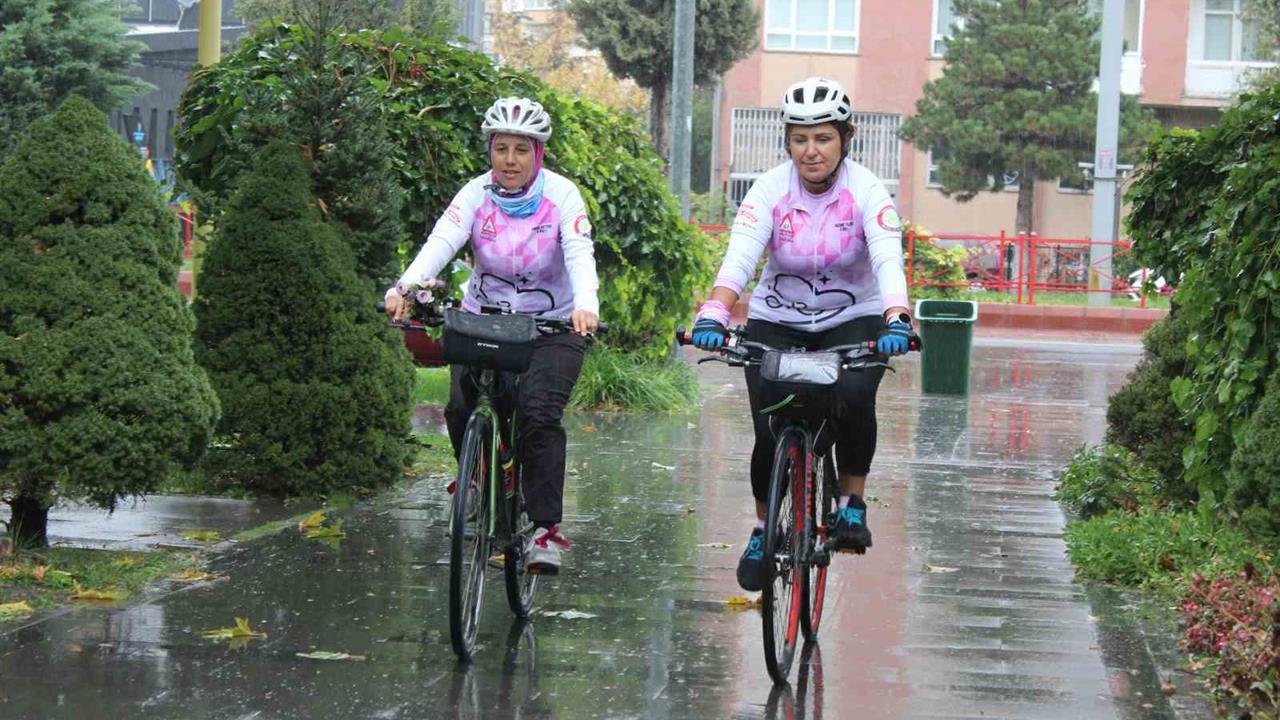 Kanseri Yenen Kadınlar Farkındalık İçin Yola Çıktı: "Moral Gücü Önemli"