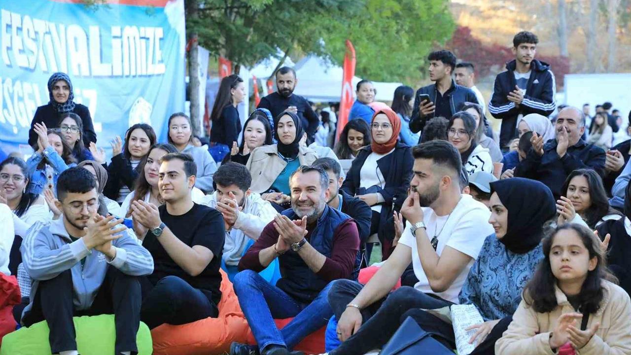 Elazığ’da Gençlik Festivali Coşkusu Yaşandı