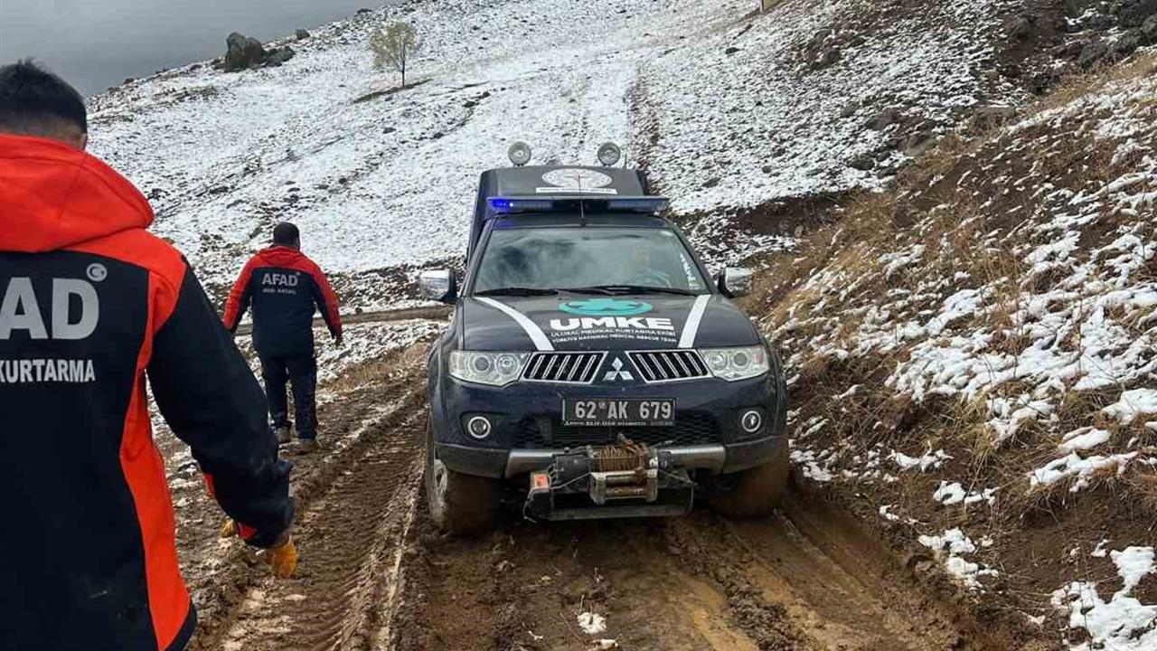 Tunceli'de Hastalanan Kadın İçin Ekipler Seferber Oldu