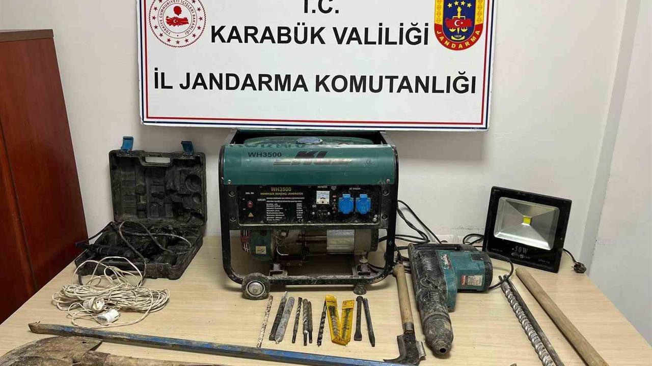 Karabük'te Kaçak Kazı Operasyonu: 4 Gözaltı