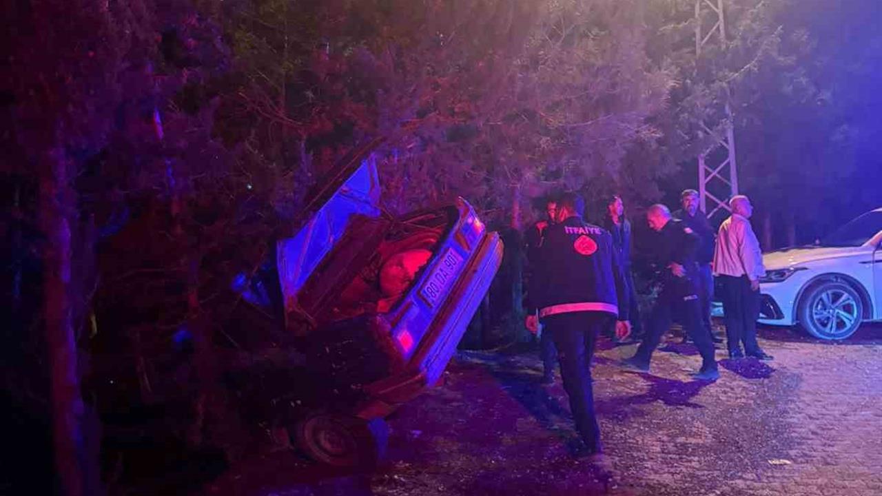 Osmaniye’de Otomobil Uçurumdan Kurtuldu: 3 Yaralı