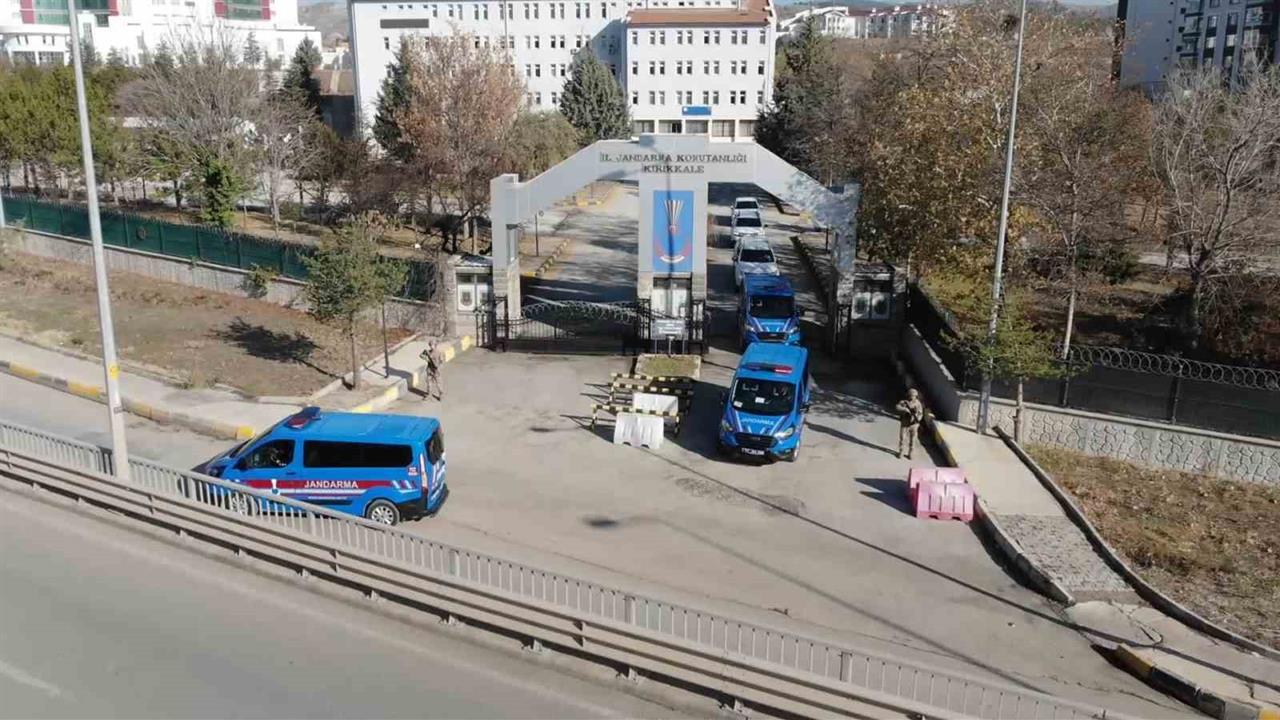 Kırıkkale Yahşihan'da Uyuşturucu Operasyonu: 3 Gözaltı, 40 Bin Hap