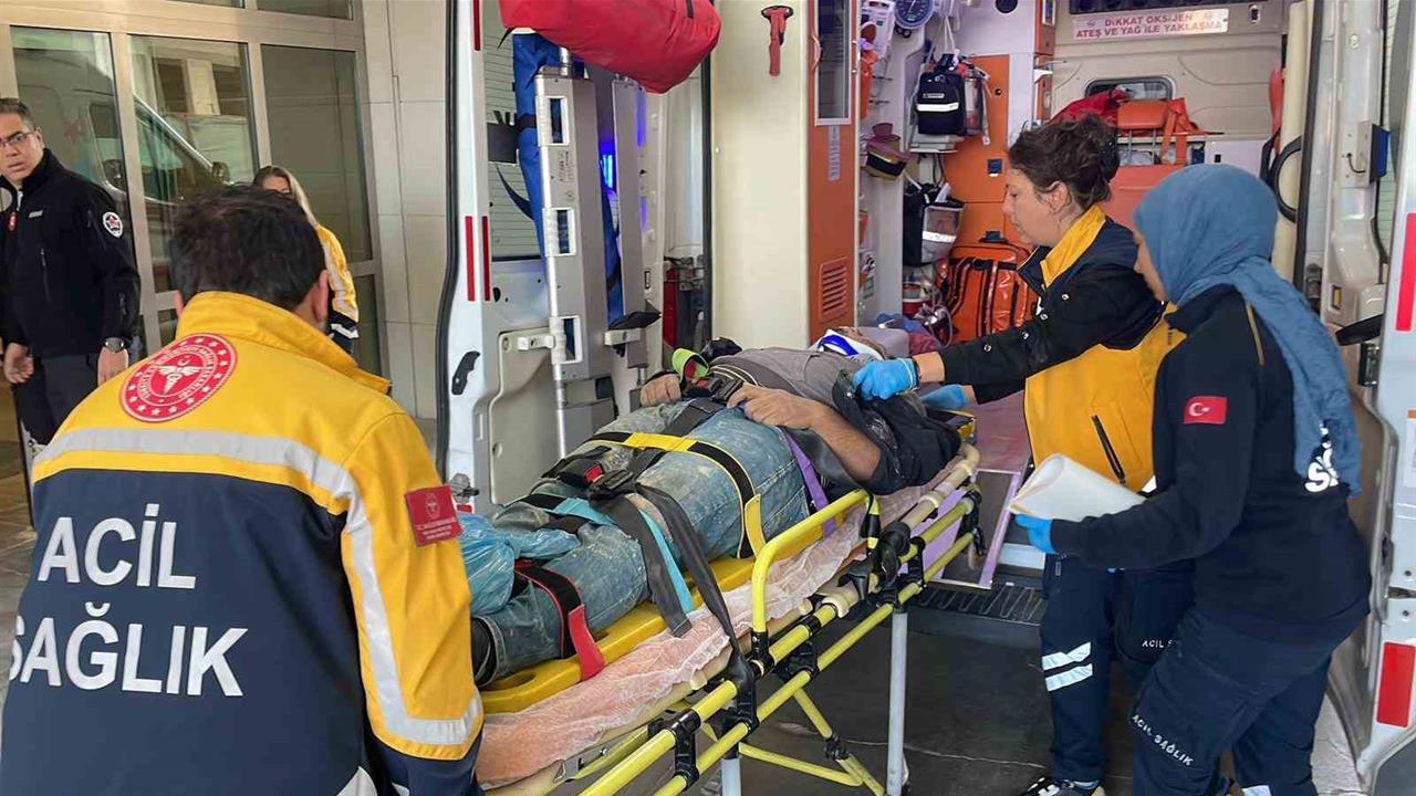 Karaman'da İnşaatta Düşme: Yabancı Uyruklu İşçi Yaralandı