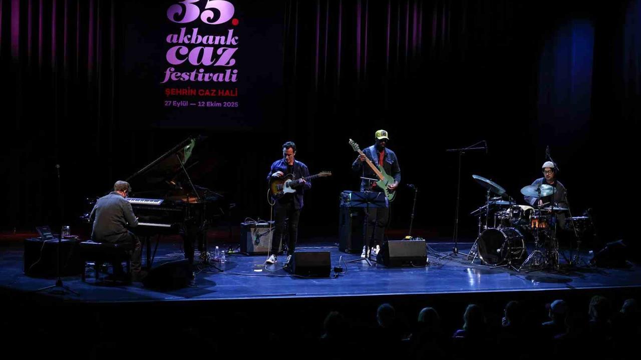 İstanbul'da Akbank Caz Festivali Coşkusu: 35. Yıl Kutlaması
