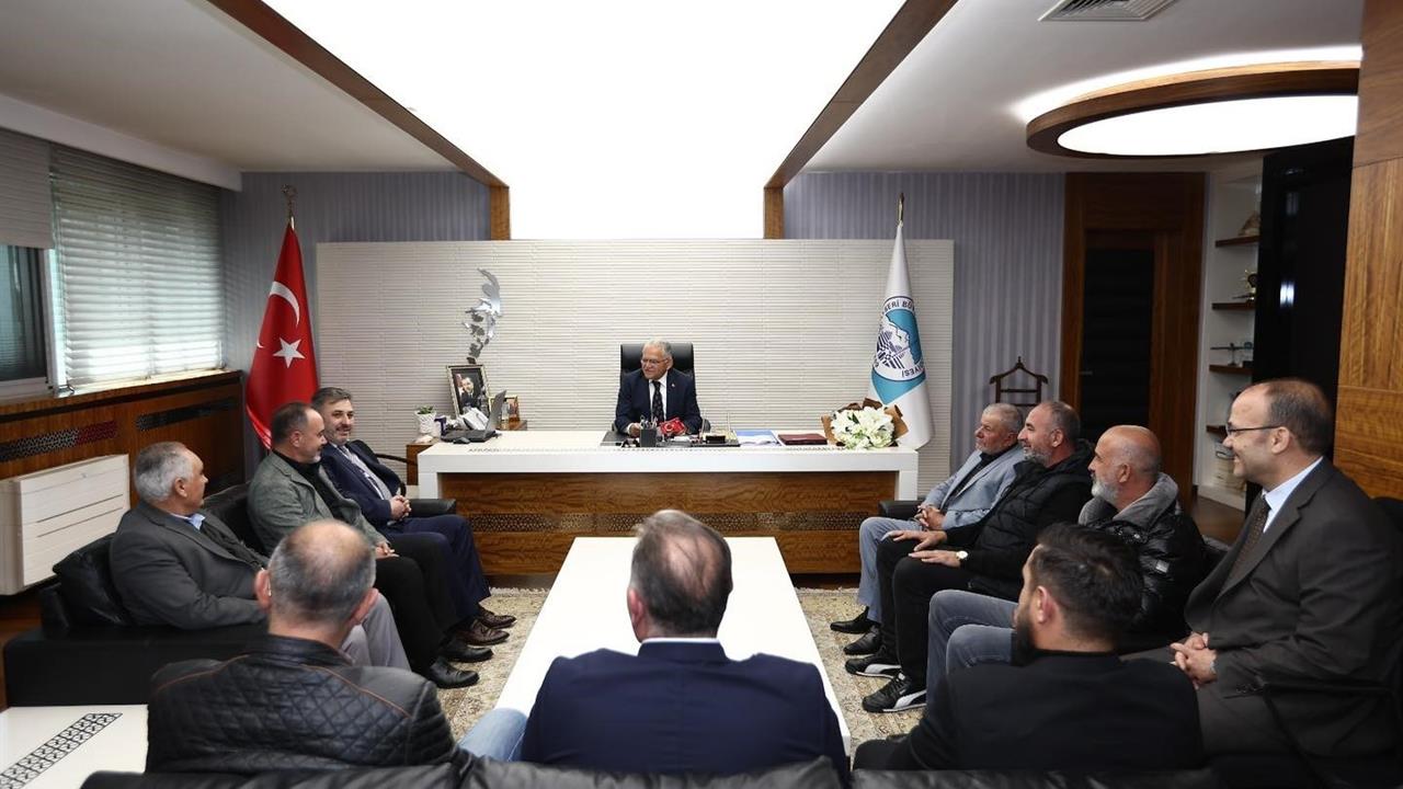 Kayseri'de Hal Esnafı Büyükkılıç'ı Ziyaret Etti