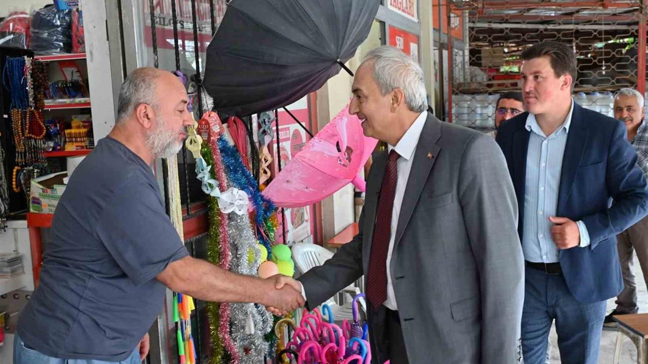 Kepez'de Esnaf Ziyareti: "Baş Tacımız Esnafımızdır"