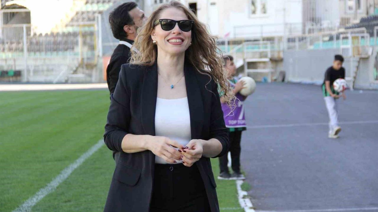 Denizli'de Kadın Denetçi Tarihe Geçti