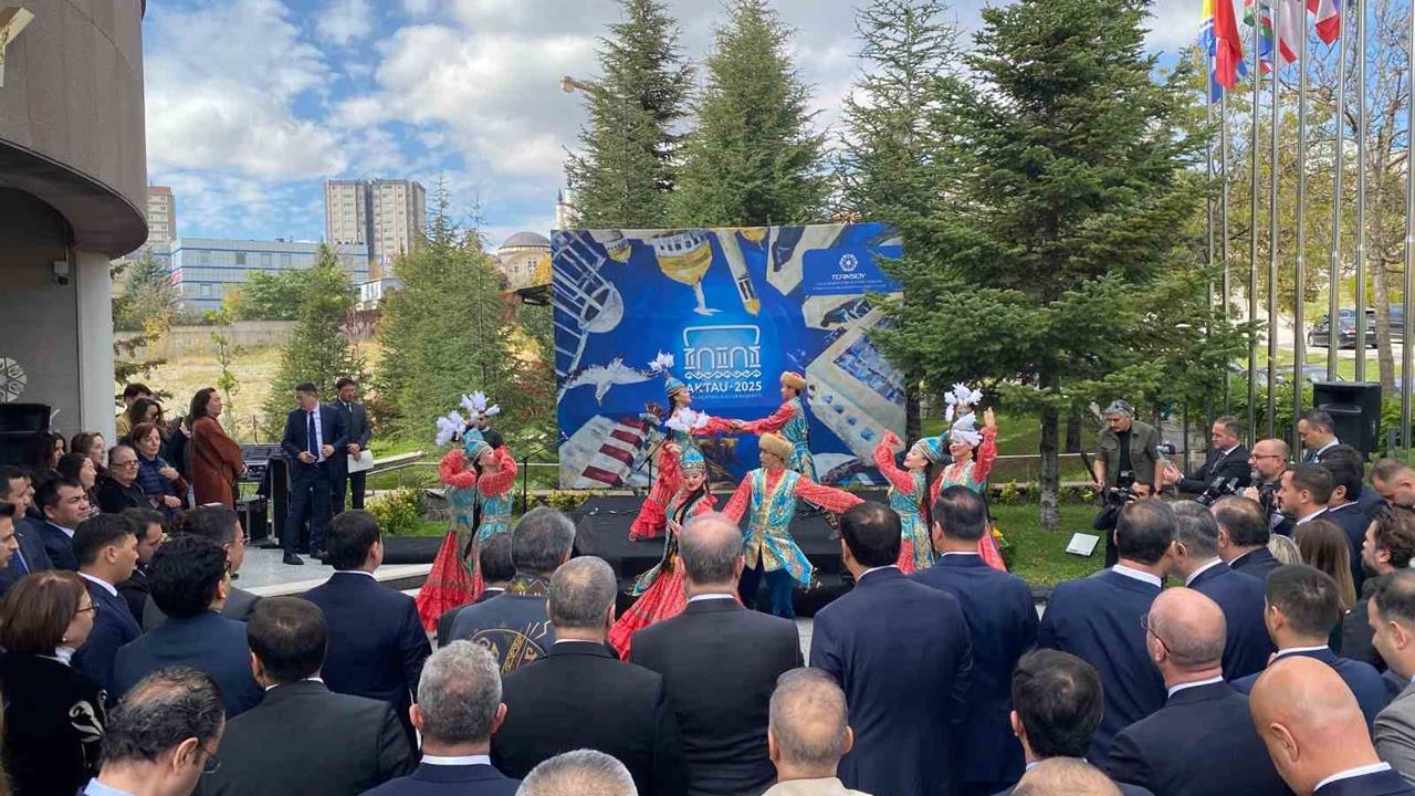 TÜRKSOY'da Hazar’ın İncisi Kazak Otağı Açıldı