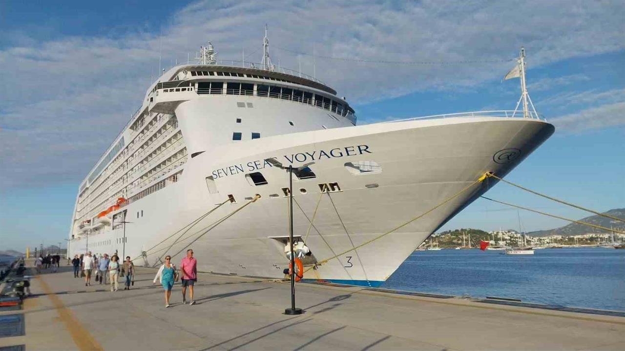 Seven Seas Voyager Bodrum’a Ulaşıp Yolcularını Ağırladı