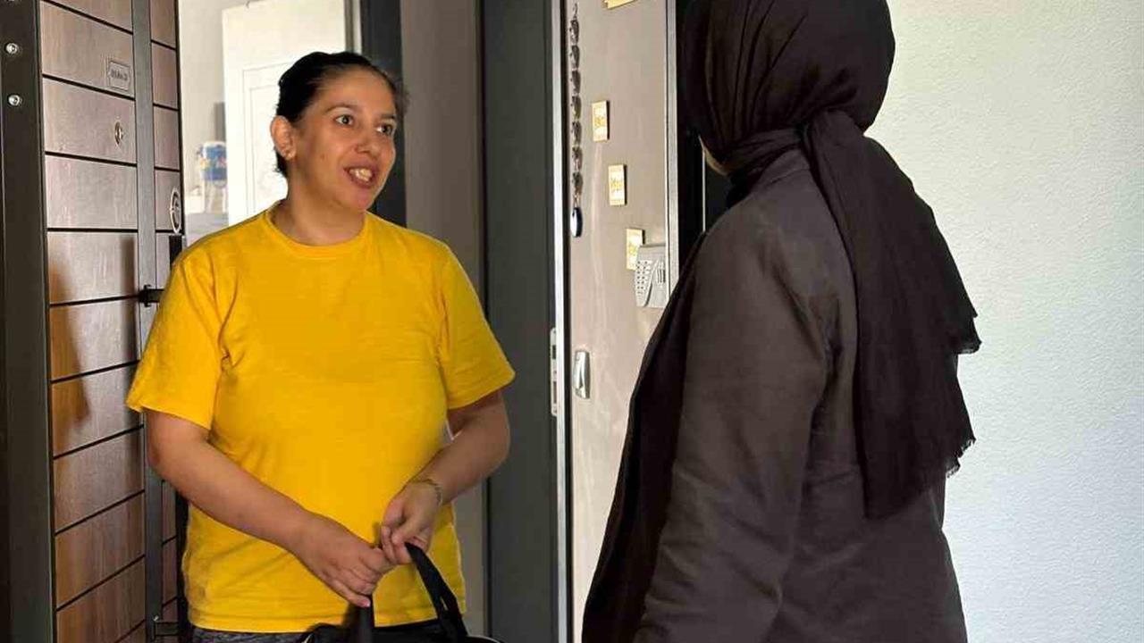 Başiskele'de Yeni Doğan Bebeklere Hediye Paketi Desteği