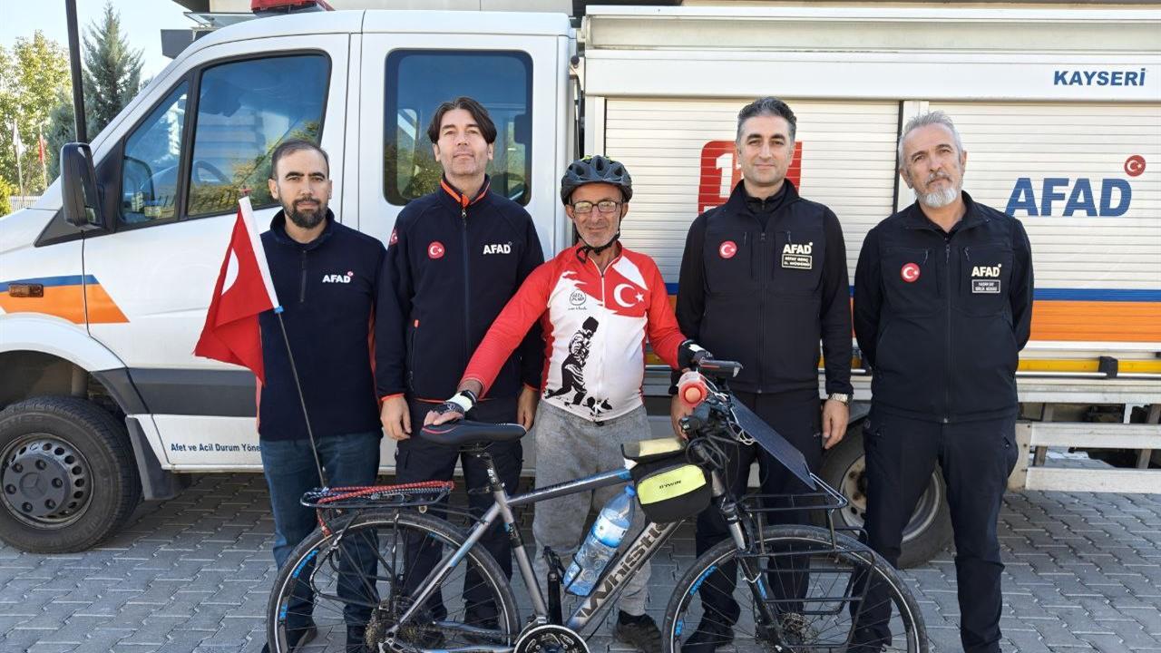 Kayseri'de Depremi Anmak İçin Pedal Çeviriyorlar