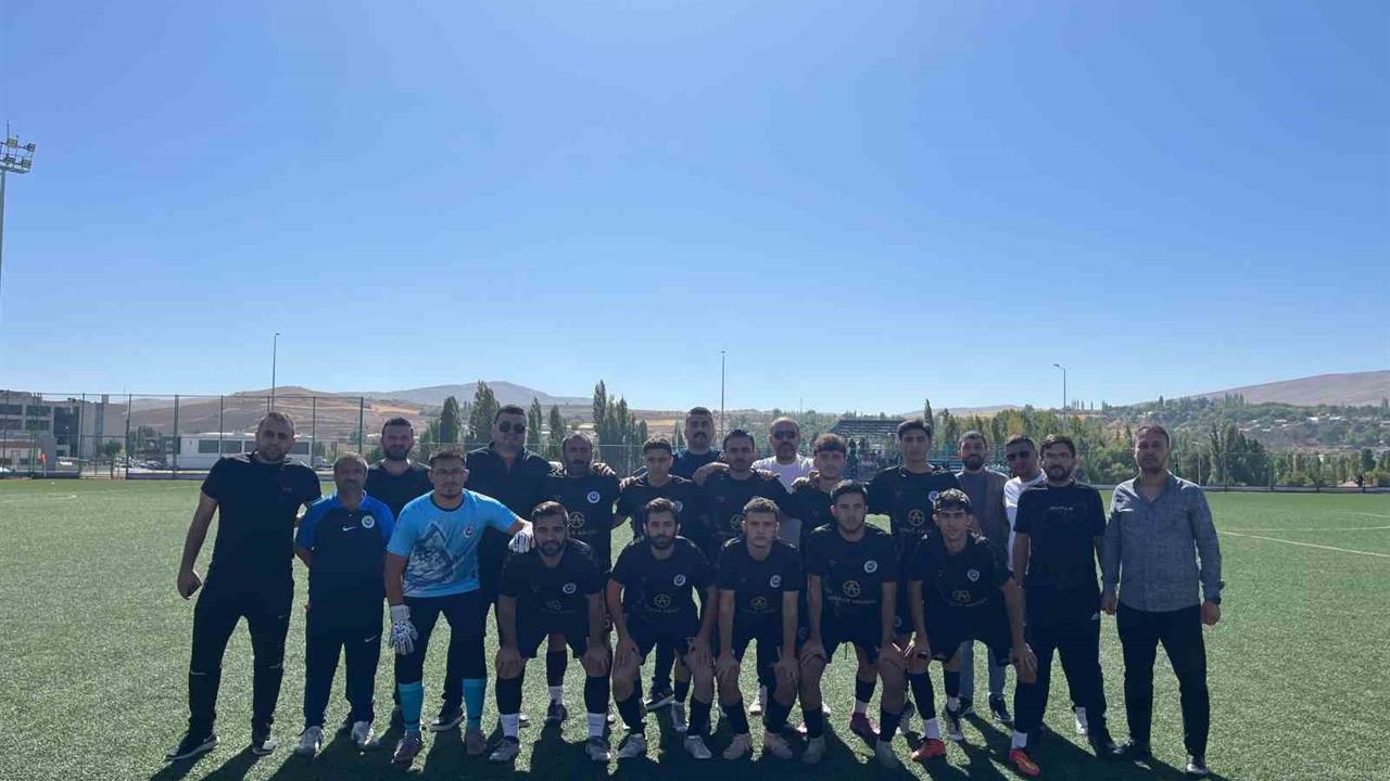 Kayseri Ülküspor 4'te 4 Yaptı: Liderliğini Sürdürüyor