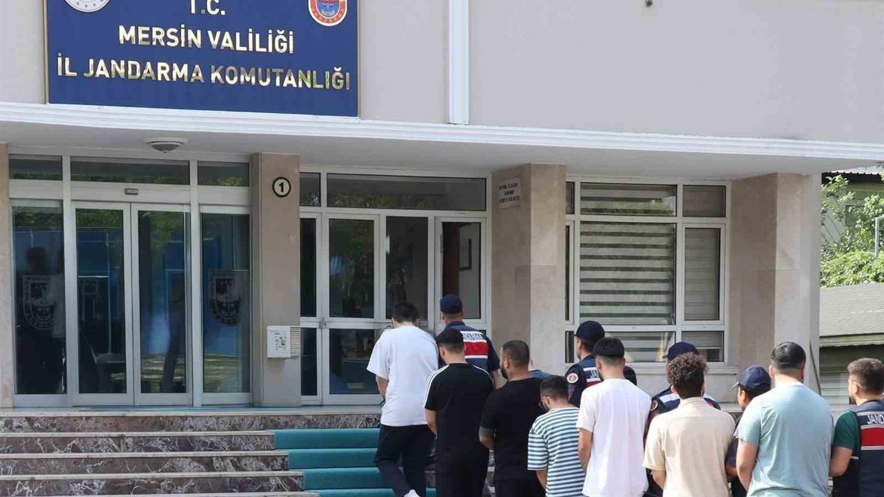 Mersin'de Aranan 14 Hükümlü Yakalandı ve Cezaevine Gönderildi
