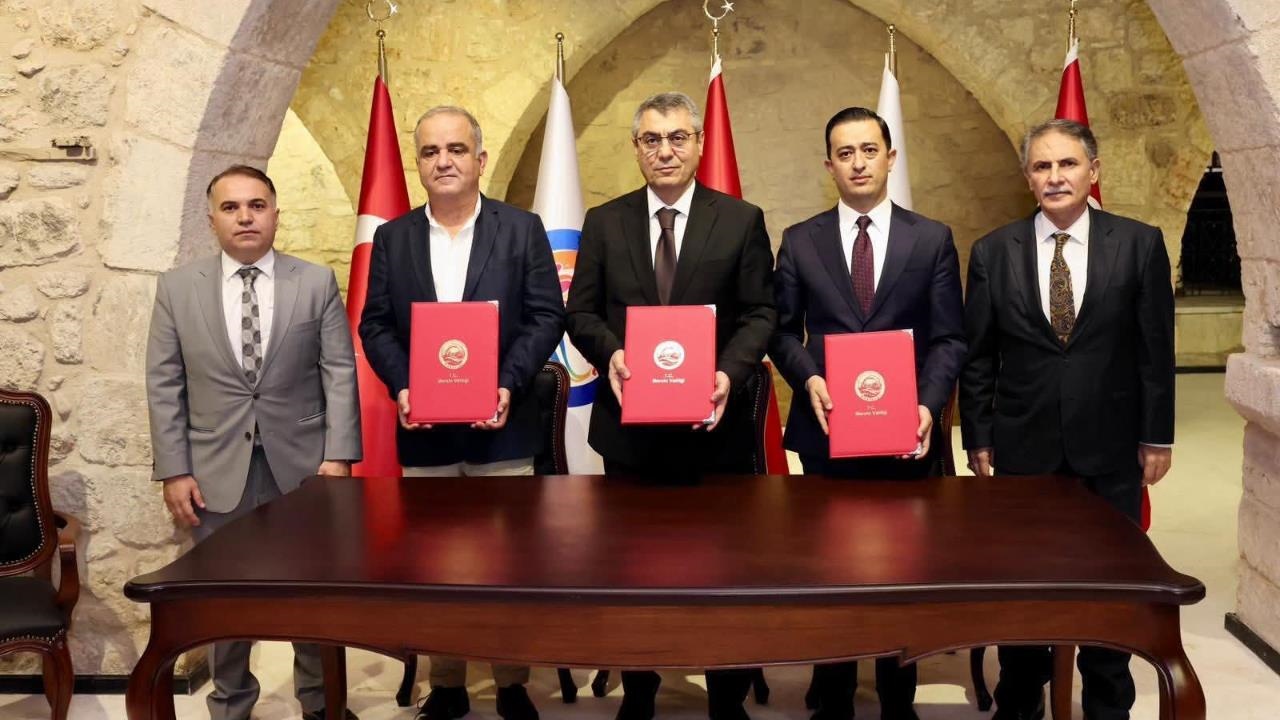 Anamur Nihat Karan 112 Acil Sağlık Hizmetleri İstasyonu Yapımı Protokolü İmzalandı.