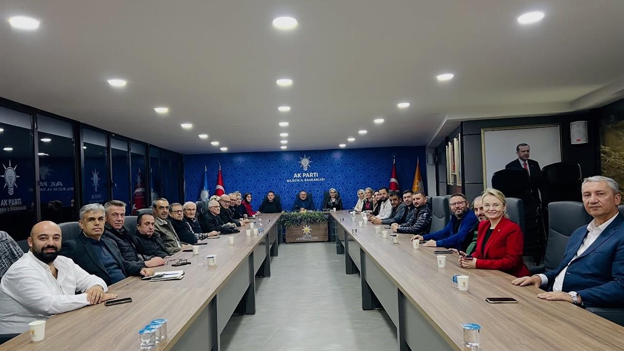 AK Parti Bilecik İl Başkanlığı'nda Yol Haritası Belirlendi