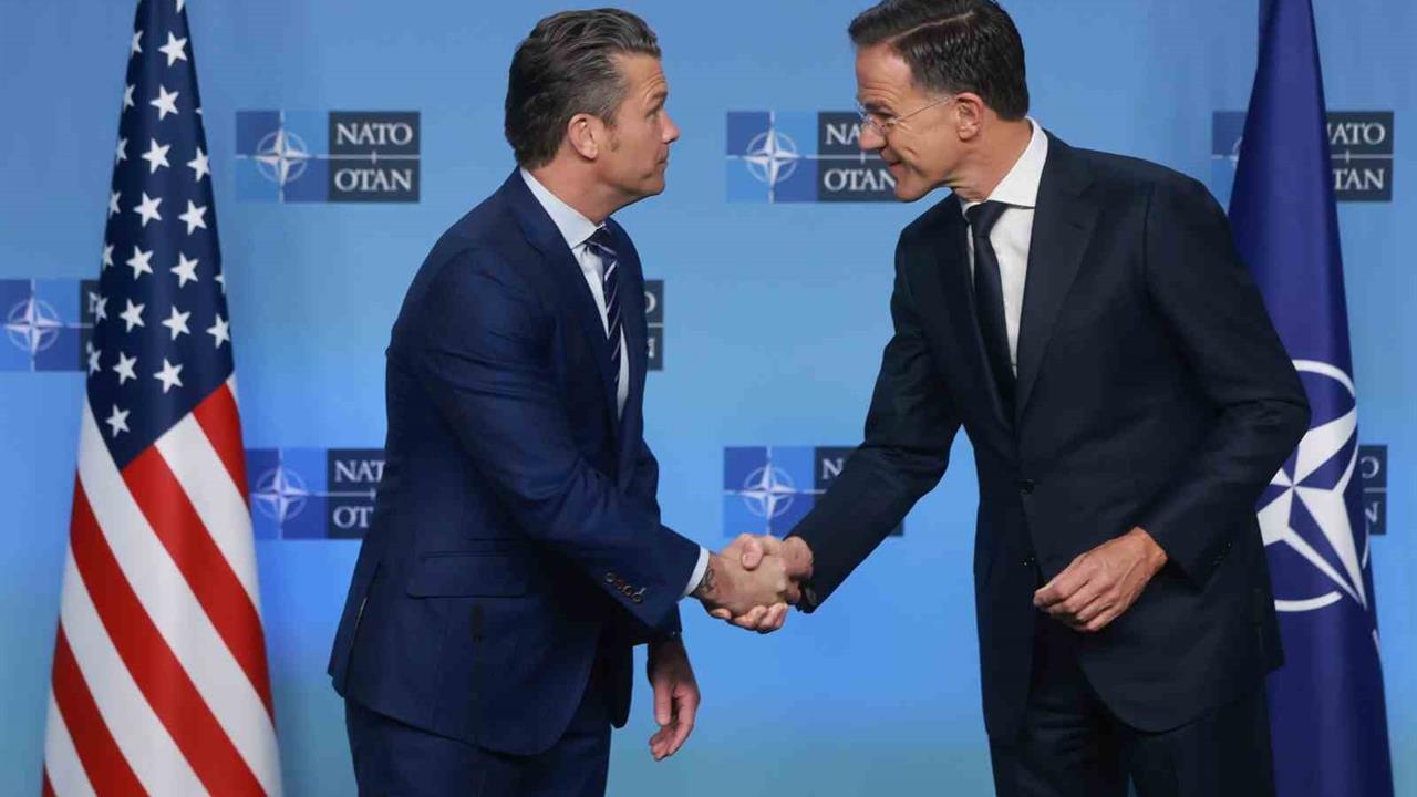 Brüksel'de NATO Savunma Bakanları Toplantısı Yapıldı