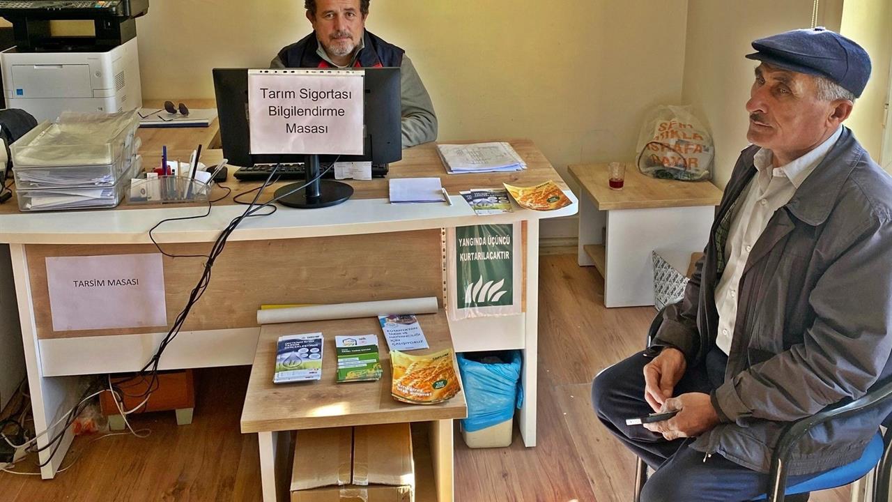 Kütahya'nın Emet ilçesinde Tarım Sigortası Bilgilendirme Masası Kuruldu