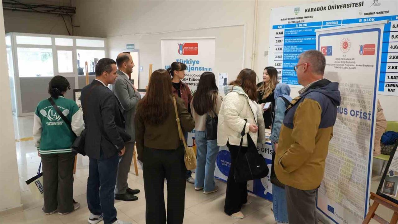 Karabük Üniversitesi'nde Erasmus Days Başladı