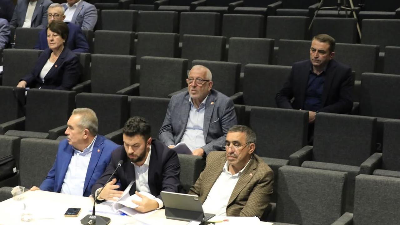 Bergama'da CHP'li Başkan'a Tepki: SGK Açıklamasına Yalanlama