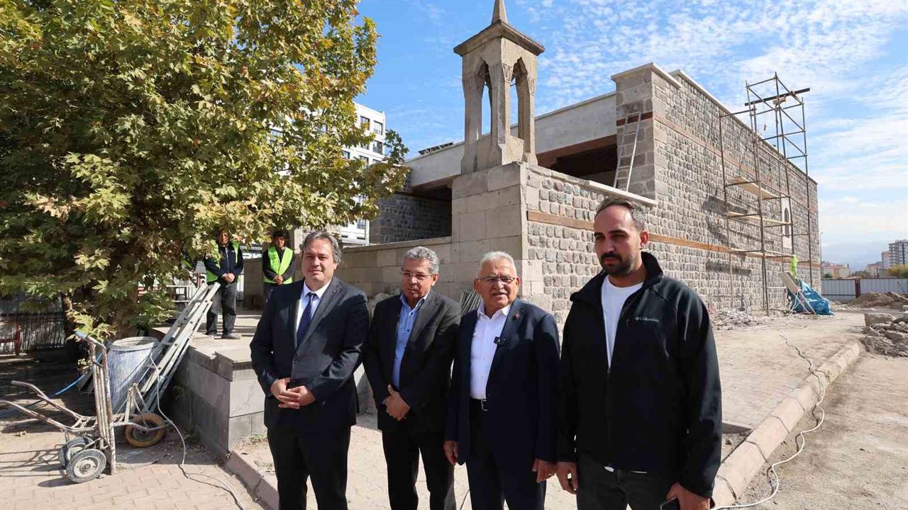 Kayseri'de Restore Edilen Tarihi Camii İncelemesi Yapıldı