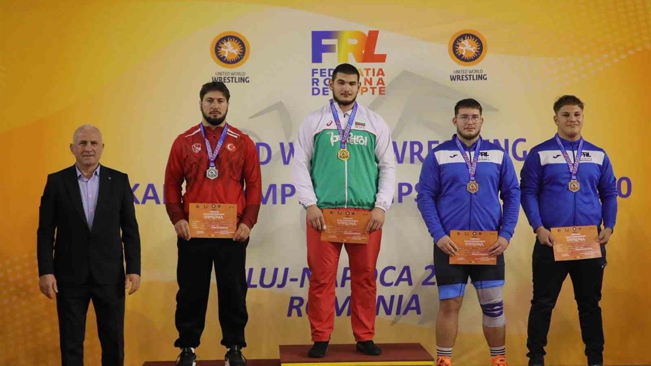 Bartın'da BARÜ'lü Güreşçilerden Uluslararası Başarı