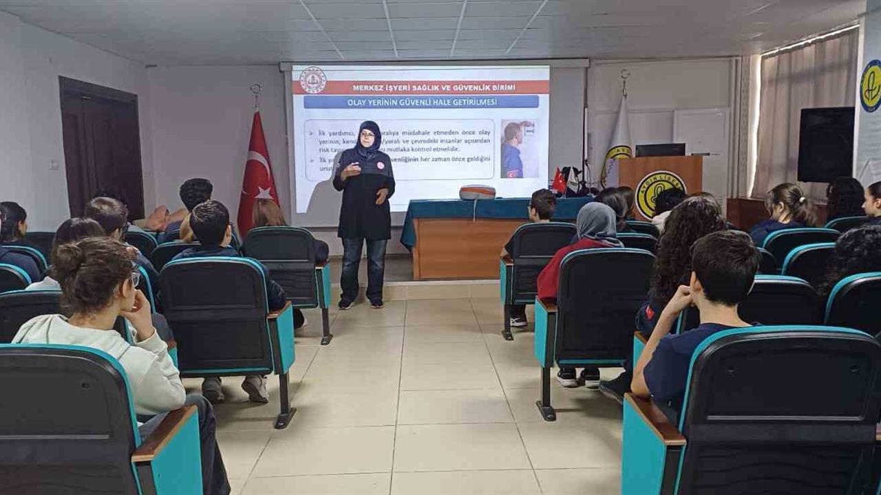 Aydın'da Lise Öğrencilerine İlk Yardım Semineri Düzenlendi