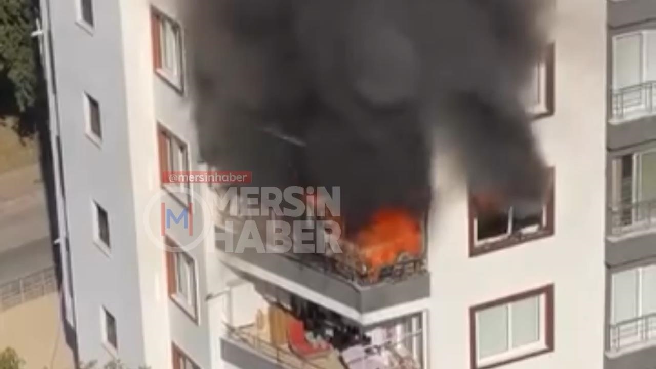 Mersin'de Apartman Yangını: Daire Kullanılamaz Hale Geldi