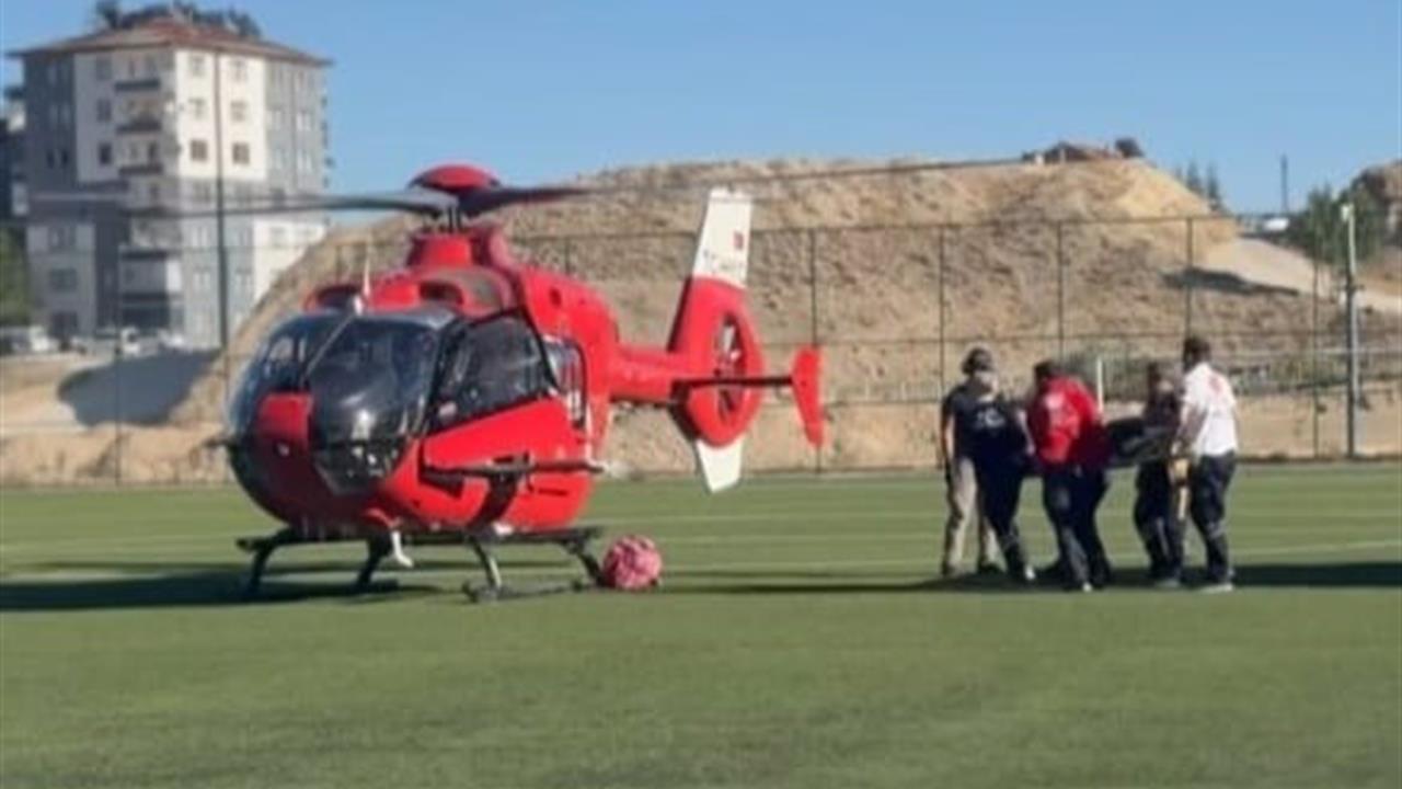 Darende'de Kalp Krizi Geçiren 88 Yaşındaki Hasta Helikopterle Sevk Edildi