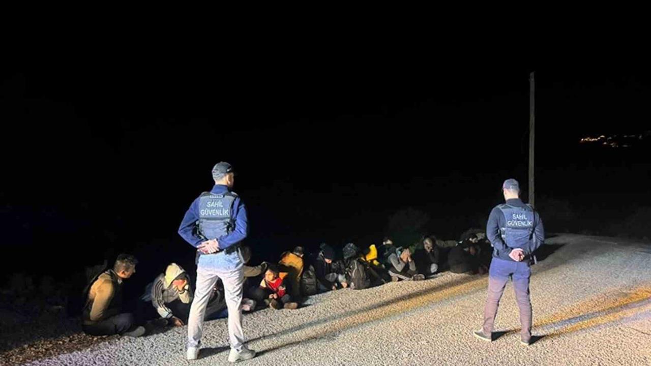 Fethiye'de 40 Düzensiz Göçmen ve 2 Kaçakçı Yakalandı
