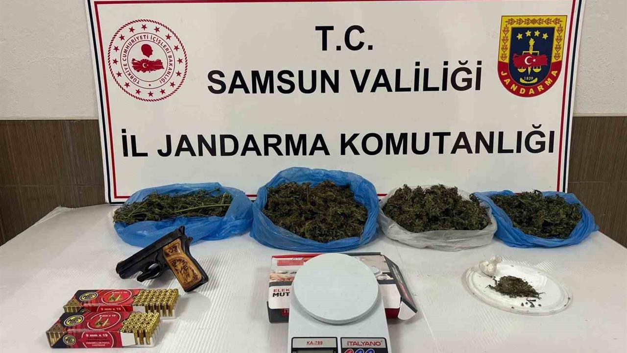 Samsun'da Uyuşturucu ve Silah Operasyonu: 3 Gözaltı