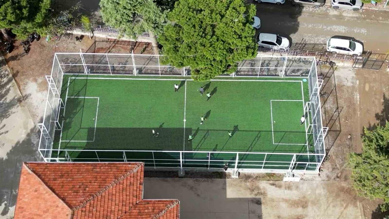 Denizli'de Gençler İçin Halı Saha Yatırımı
