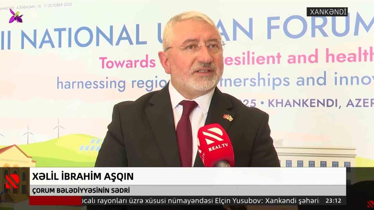 Hankendi'de Çorum'u Temsil Eden Başkan Aşgın Forumda Konuştu