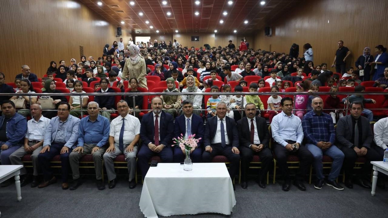 Başkan V. Şener, Imam Hatip Okullarının 74. Kuruluş Yıldönümü Programına Katıldı