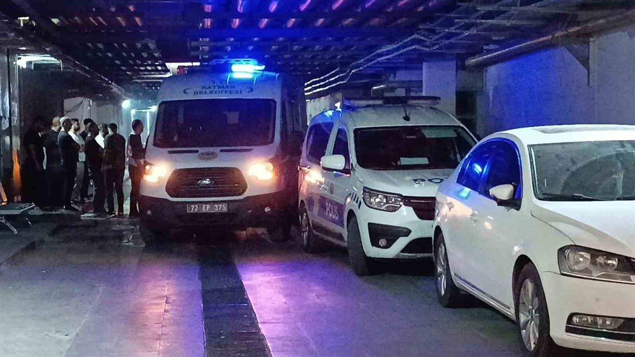 Batman'da Otomobil Çarptı: Genç Hayatını Kaybetti