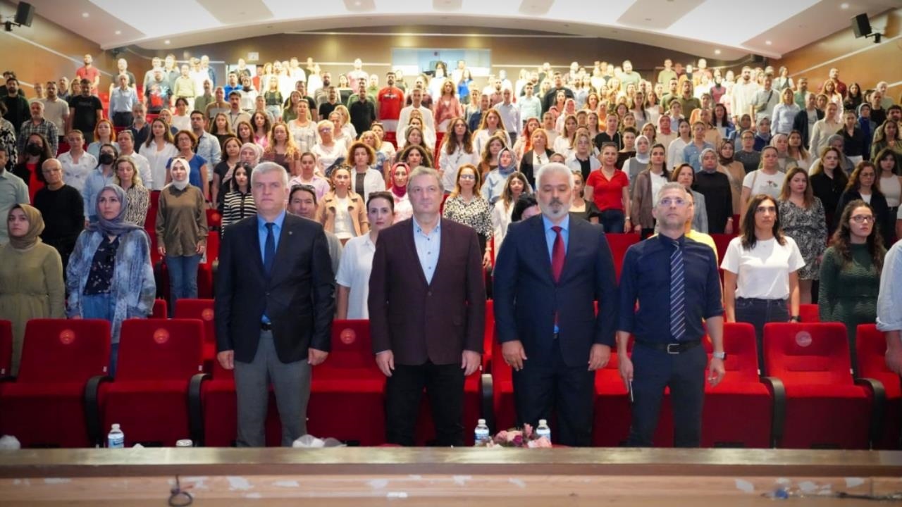 Mersin'de Öğretmenlere Seminer Verildi