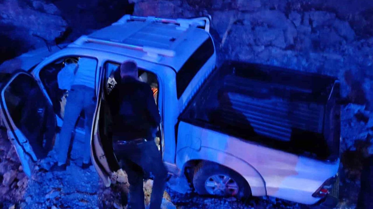 Mardin'de Pikap Devrildi: 1 Yaralı