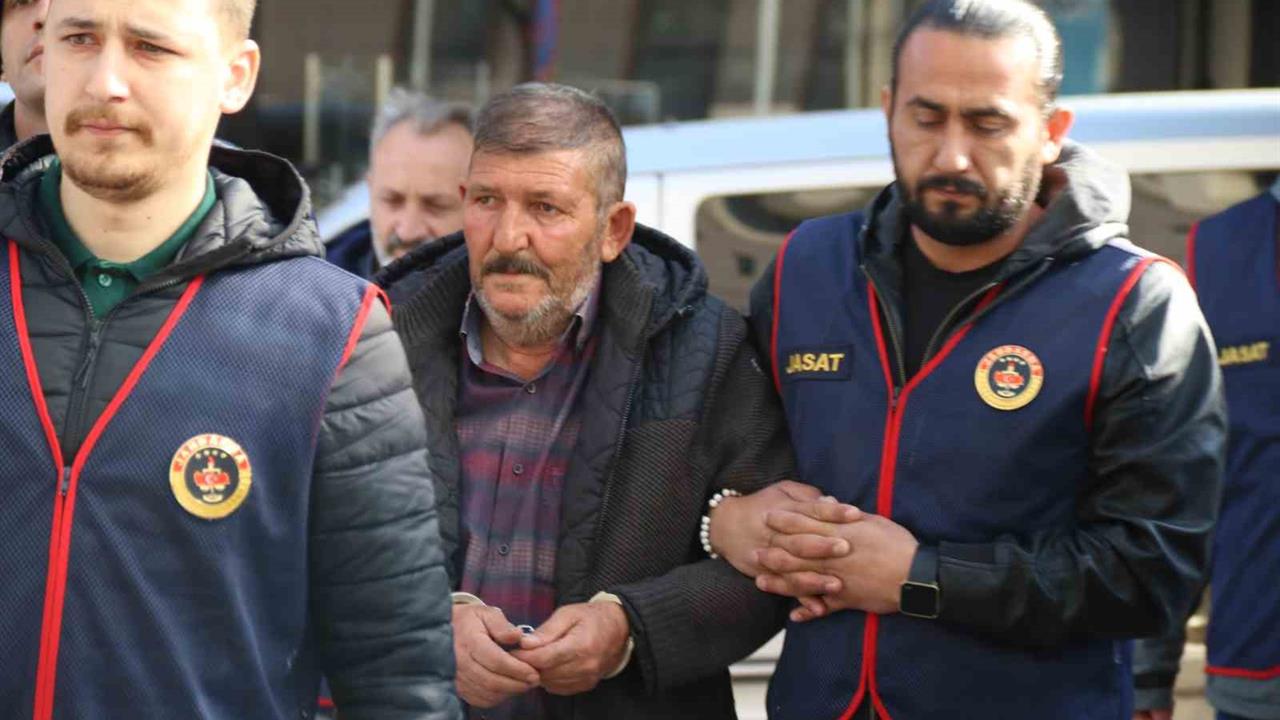 Kardeşini Katledip Ahırın Temeline Gömmeden Adliyeye Sevk Edildi