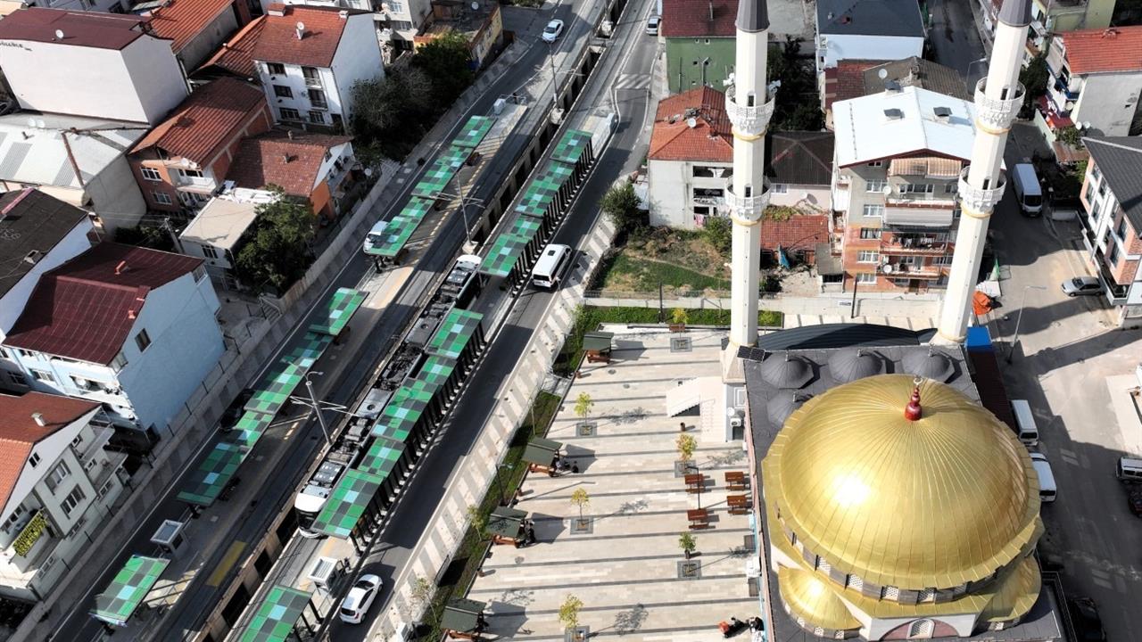 İzmit Başaran Camii Meydanı Modern Bir Yaşam Alanına Dönüştürüldü