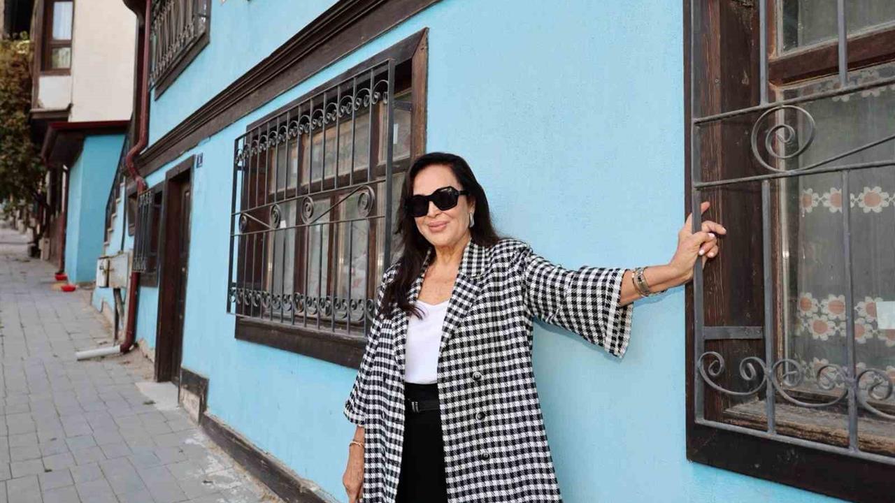 Türk Sinemasının Sultanı Türkan Şoray Afyonkarahisar'da