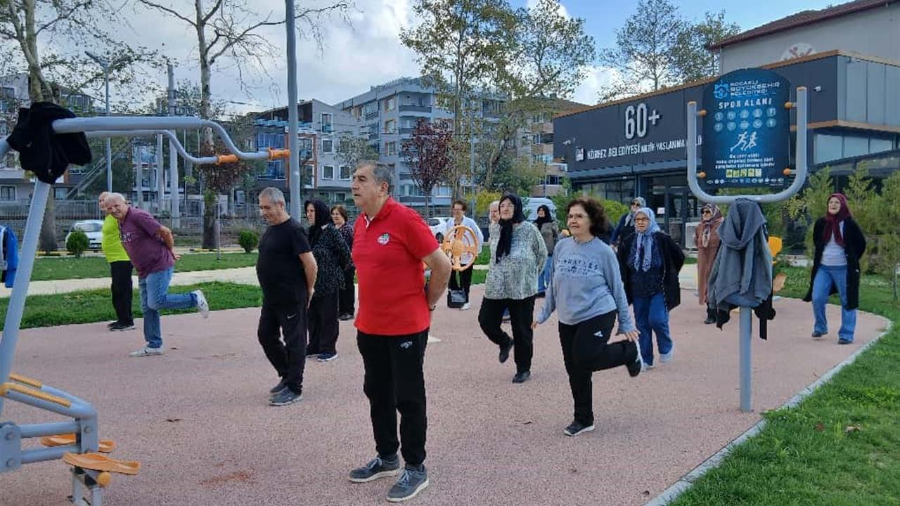 Kocaeli'de Yaşlılarla Gençler Arasında Tecrübe Paylaşımı