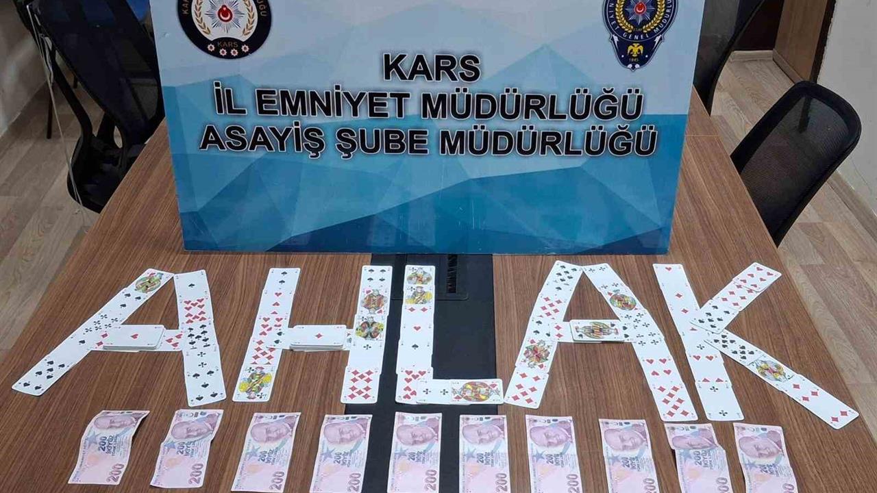 Kars'ta Asayiş Uygulamaları: Silah ve Mühimmat Ele Geçirildi