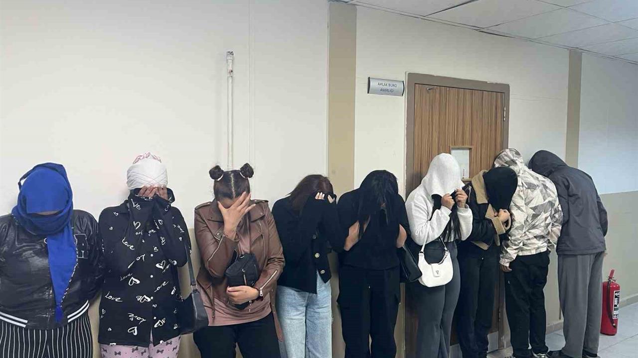 Hatay'da Fuhuş Denetimi: 9 Şahsa Ceza Kesildi