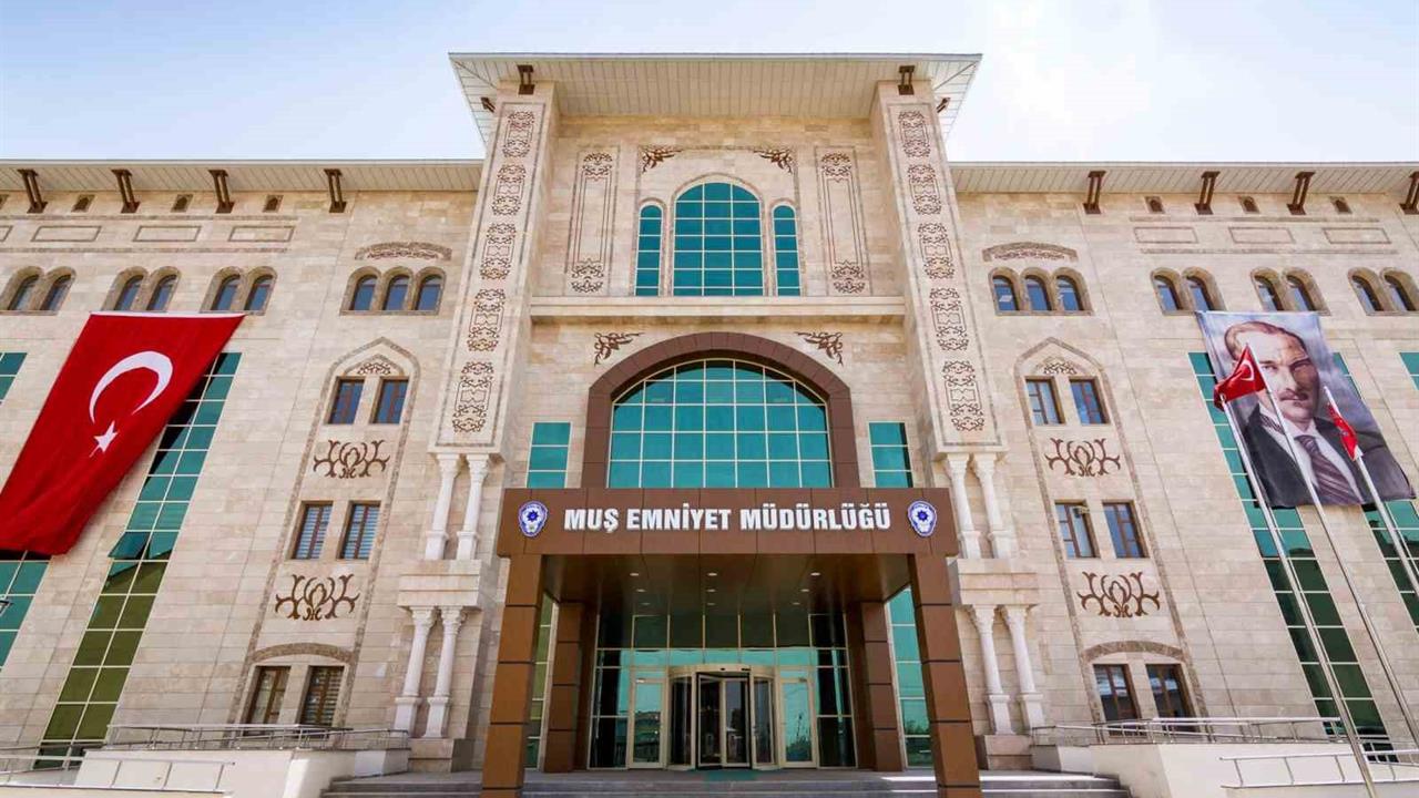 Muş’ta DEAŞ Operasyonu: 5 Gözaltı, Silah ve Doküman Ele Geçirildi