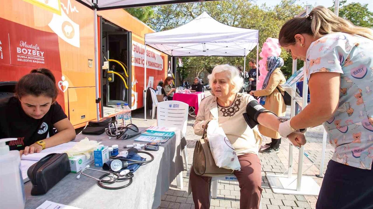 Bursa'da Kadınlara Ücretsiz Sağlık Taraması Yapıldı
