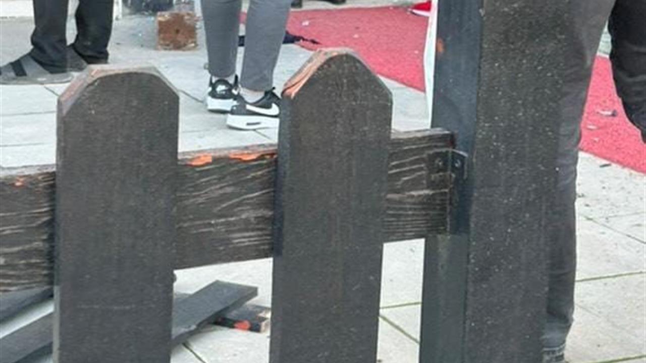 Alkollü Sürücü Sincan'da Dükkanına Daldı: 1 Yaralı